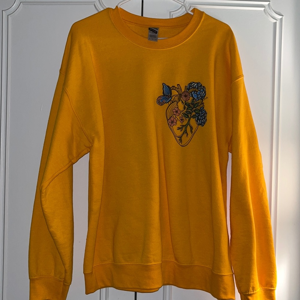 Yellow Fleece Sweatshirt w/ Floral & Heart